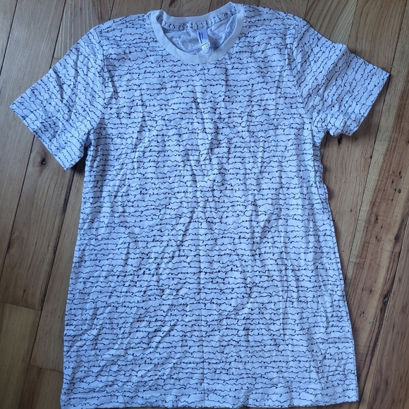Cursive Print Tee - Picture 1 of 3